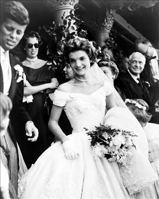  Jackie O and Princess Diana wore on their wedding day 